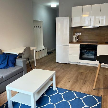 Апартаменты Krakowska Blue Studio Free Parking 2 Варшава Экстерьер фото