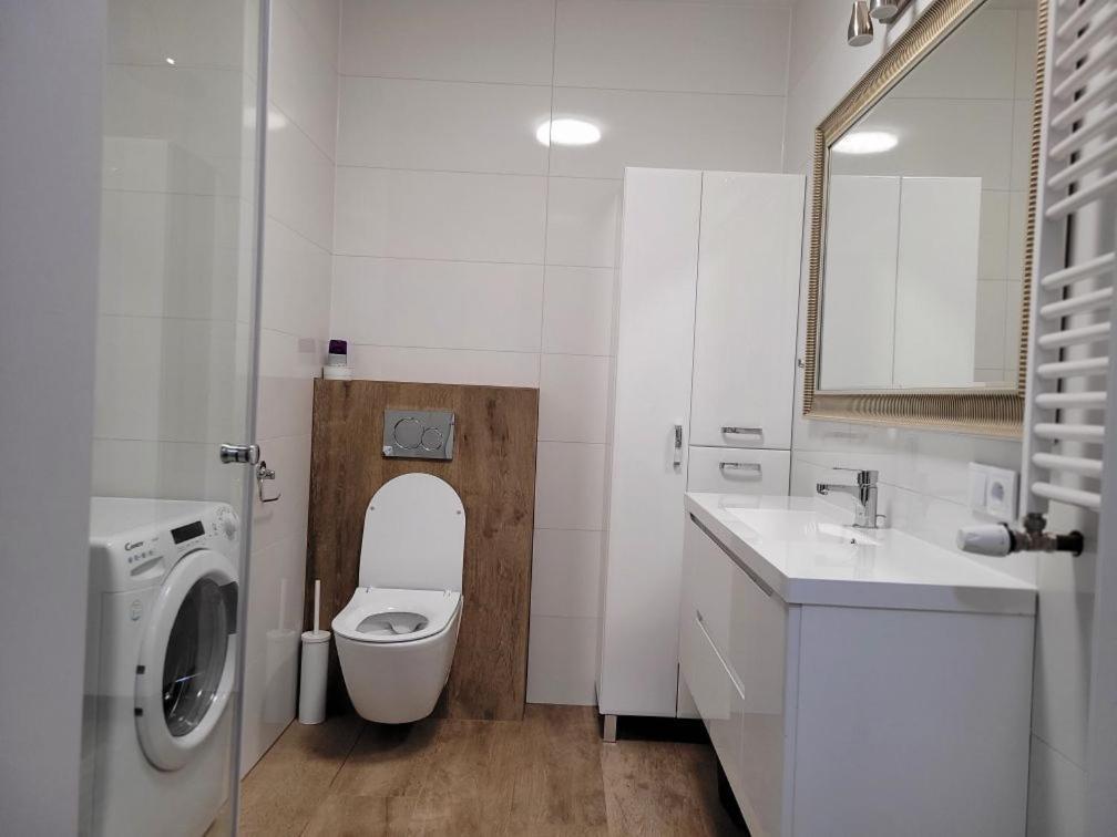 Апартаменты Krakowska Blue Studio Free Parking 2 Варшава Экстерьер фото